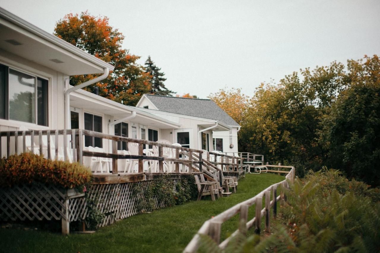 Seagull Bay Motel Bayfield Extérieur photo